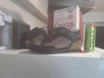 Gucci Sneakers Size 11