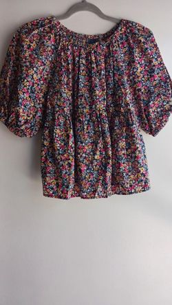 Old Navy floral Puff sleeve blouse