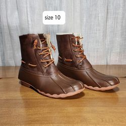 NEW -  Women's Rain Boots / Booties, Size 10