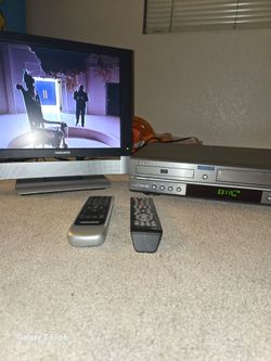 Magnovox 15 lcd tv and samsung vcr n dvd