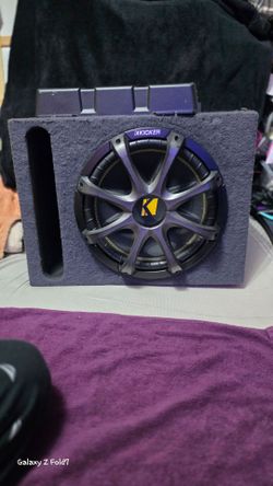 Kicker comp 12" and pioneer amp 800w