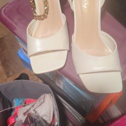 Heels 7.5 Size