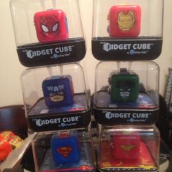 Super Heroes Fidget Cubes, Superman, Spider-Man, Captain America, Hulk, Ironman and Wonder Woman
