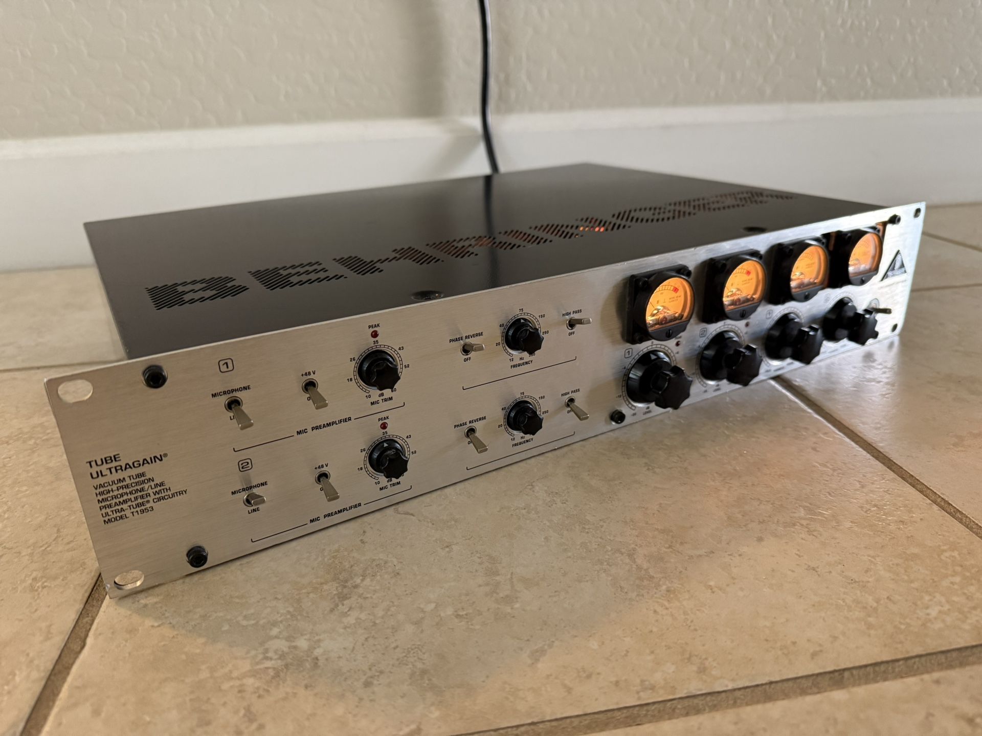 Behringer Tube Preamp