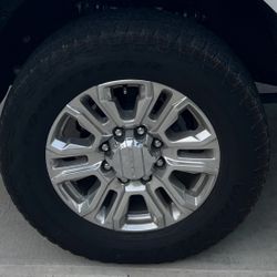 GMC SIERRA DENALI HD WHEELS TIRES