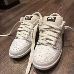 Nike Sb Dunk Low Pro White Black Size 9