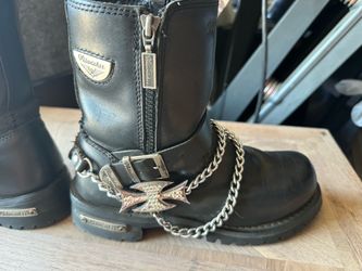 Milwaukee boots