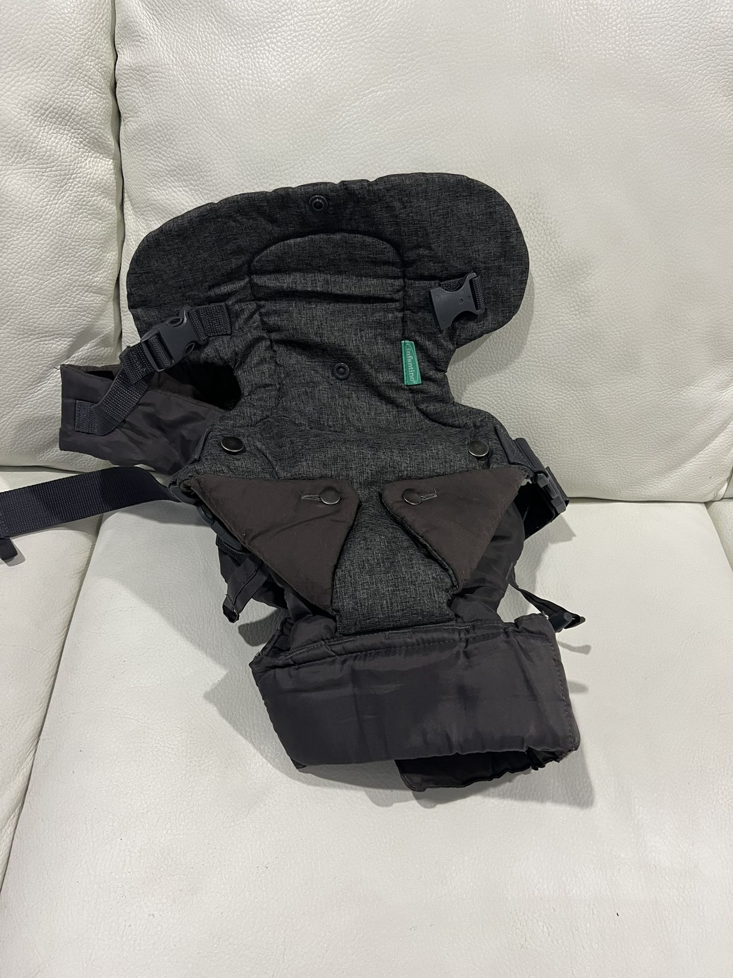Infantino  Baby Carrier / Cargador Bebe
