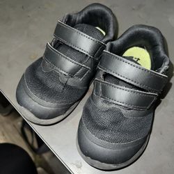 Kids Nike Shoe Size 8c 