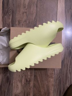 Yeezy Slide Green Glow