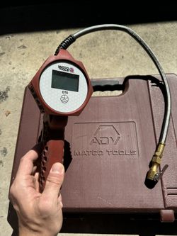 DELUXE DIGITAL TIRE INFLATOR - BURGUNDY