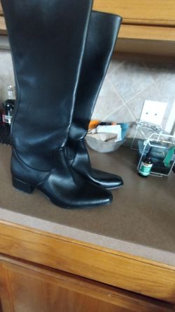 Black Boots