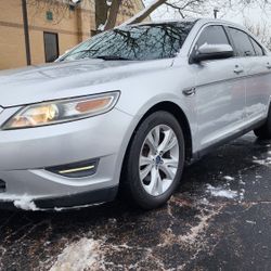 2010 Ford Taurus