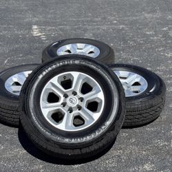 Toyota Wheels and Tires 4Runner Tacoma Takeoff 265/70/17