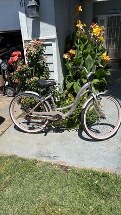 Beach 🏖️ cruiser size 26 ready to ride