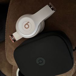 Beats Solo4 Wireless (RoseGold)