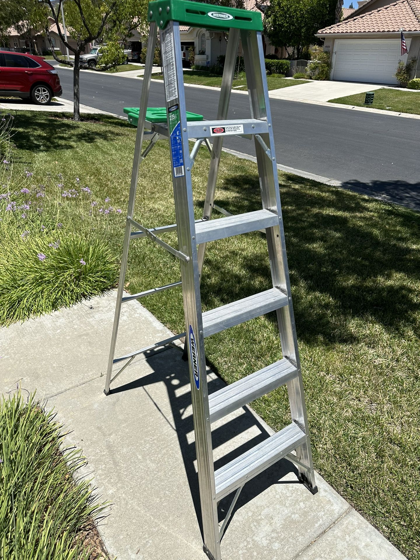 6 Ft. Aluminum Ladder