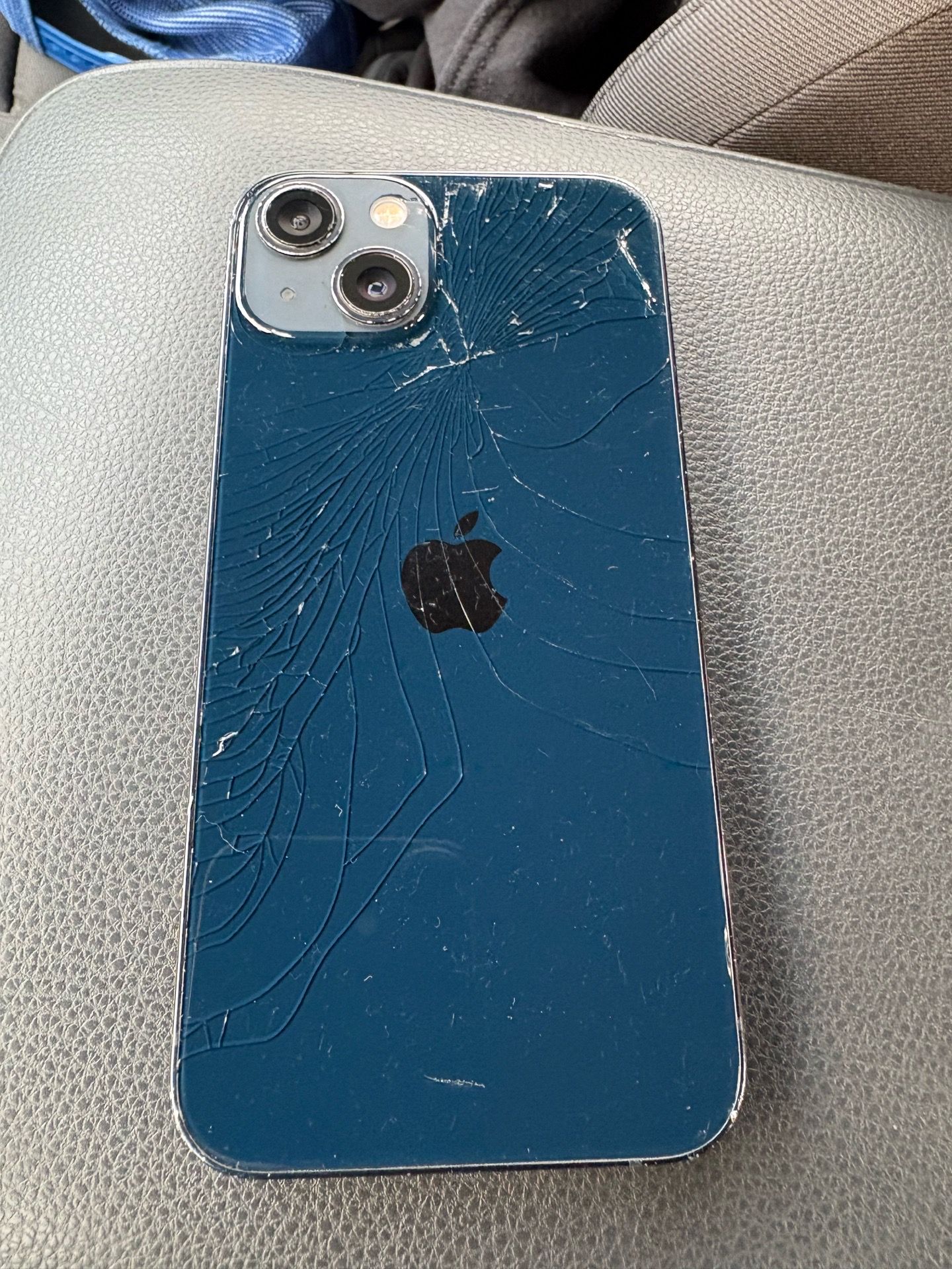 I PHONE 13 128GB ( UNLOCKED)