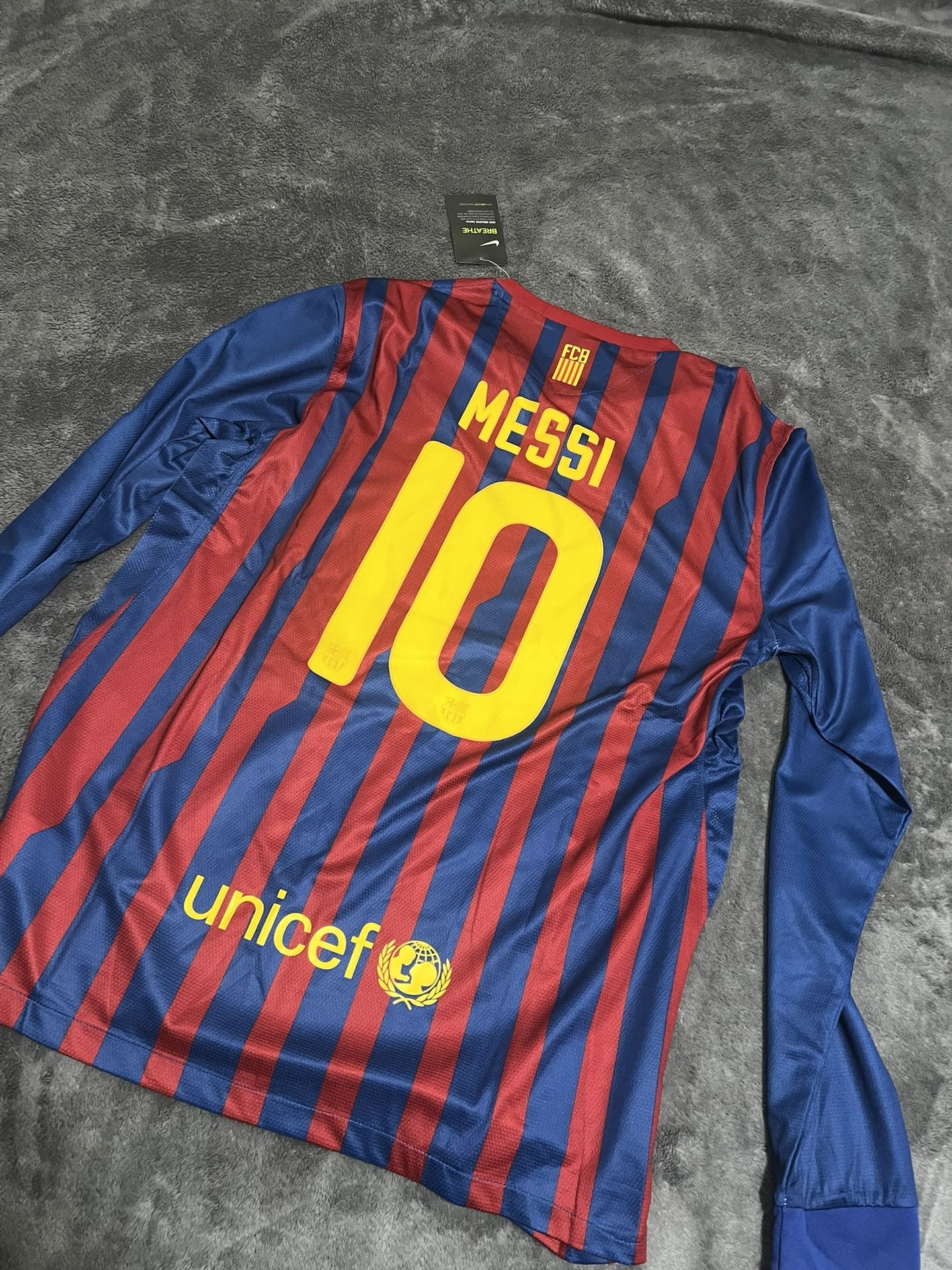Messi!!!!!!!!! Barcelona Size 2XL Fits More Like XL