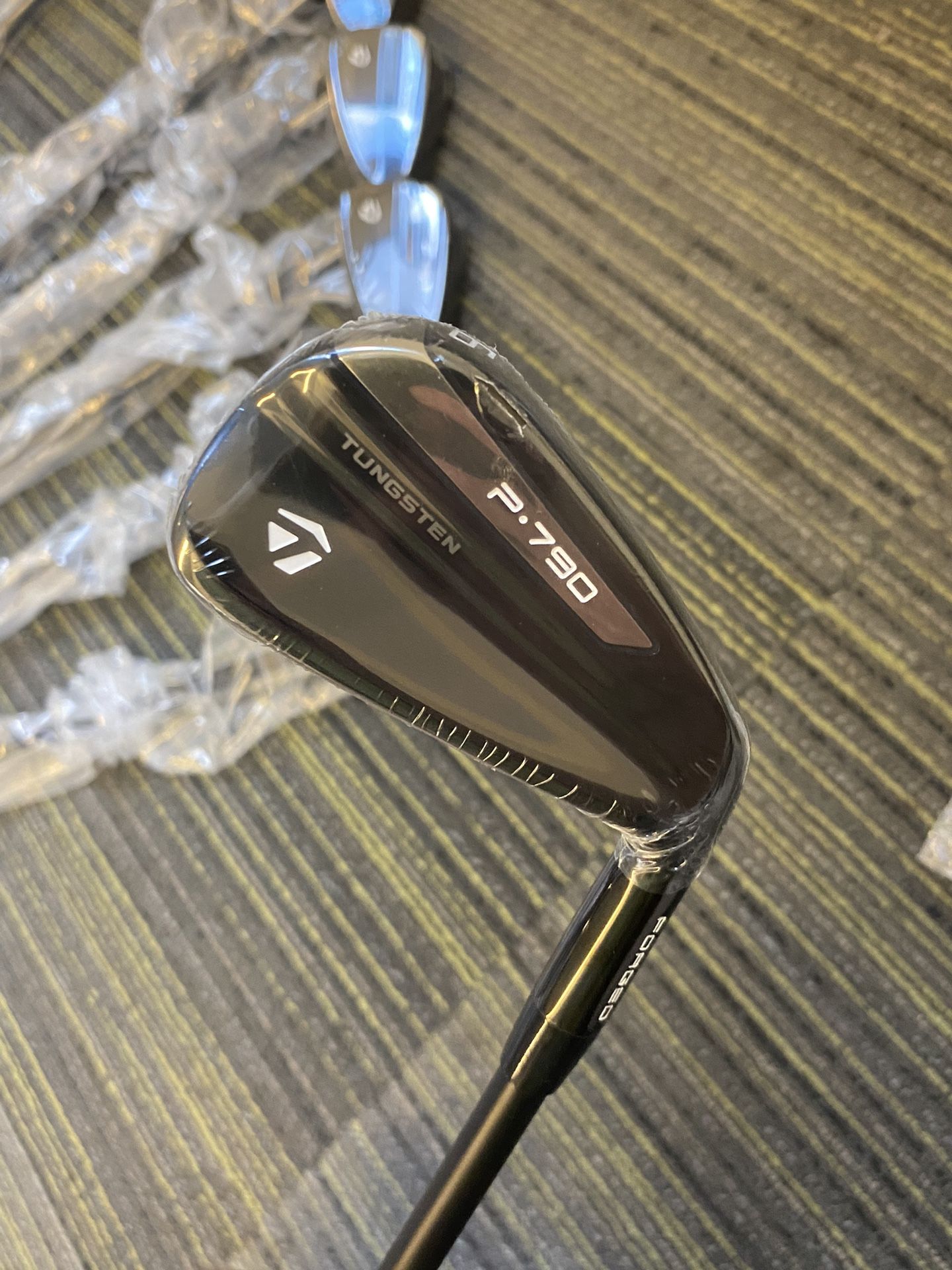 2019 - P790 8pcs Iron Set Golf Clubs 4-9PS (KBS TOUR STEEL 120 S) *new*