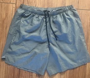 Grey Nike Shorts 