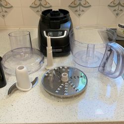Black & Decker-Food Processor- Chopper, Slicer, Mincer And Masher. All-In-One