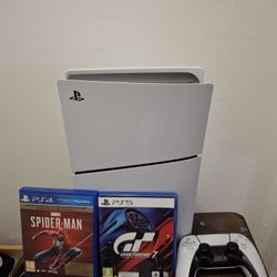 PS5 Slim Blu-Ray Edition With Two Extra Games.