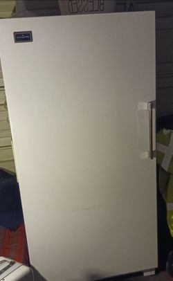 Hotpoint/White