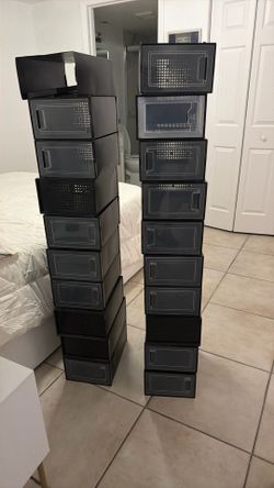 Sneaker Containers