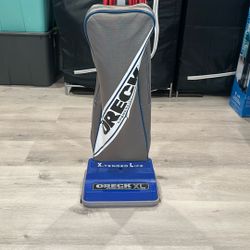 Oreck XL Commercial Vacuum Like New!!