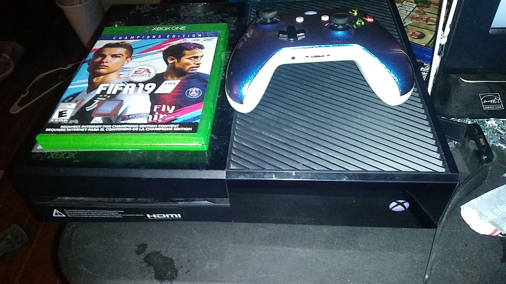 Xbox 1 with fifa 19 fortnite gta v and nba