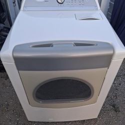 Whirlpool Gas Dryer King Size Capacity And Heavy Duty Works Exelent 