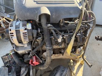 2006 GMC sierra engine 4.8-5.3 140,000 miles $800