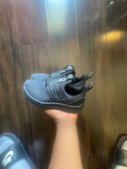 BABY BLACK ADIDAS  SIZE 11c