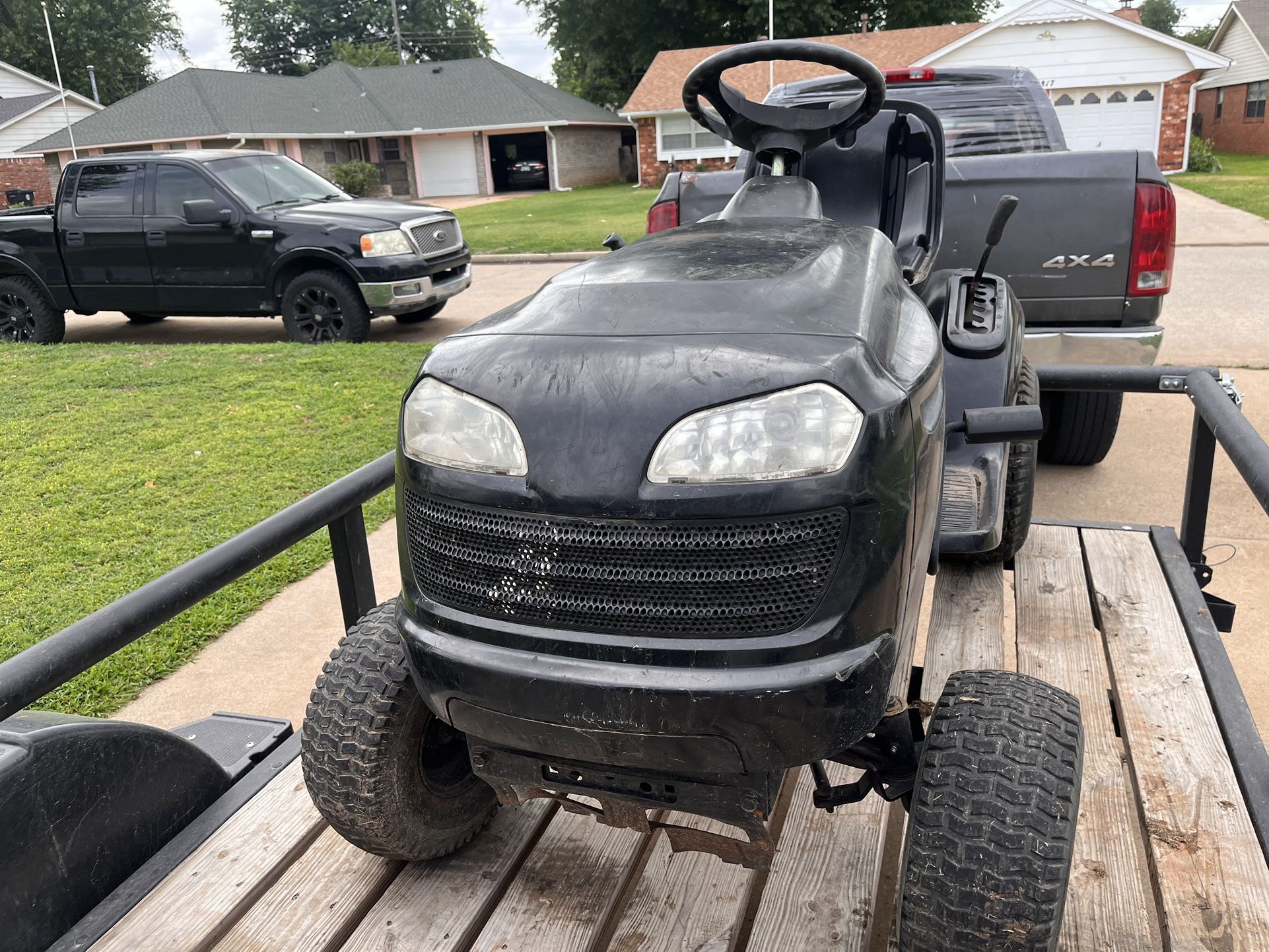 PoulanPro Riding Mower No Deck For parts Or Best Offer