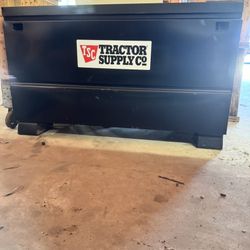 Tractor Supply Steel Jobsite Box