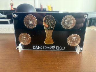 FIFA World Cup Mexico coins & mascot figurines