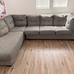 Sectional Couch with Pull-Out Bed