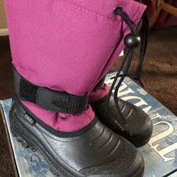 Girls’ Snow Boots, Size 5