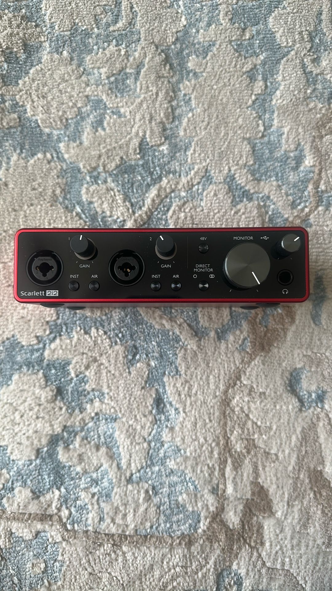 Focusrite Scarlette 2i2 USB Audio Interface