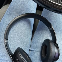 Beats Solo 4 