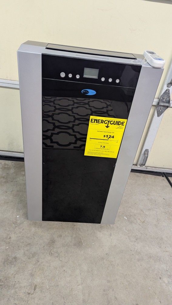 🌬️ Whynter ARC-14S Dual Hose Portable Air Conditioner – 14,000 BTU
💰 $475 (Excellent Condition – Includes Hoses & Window Kit)