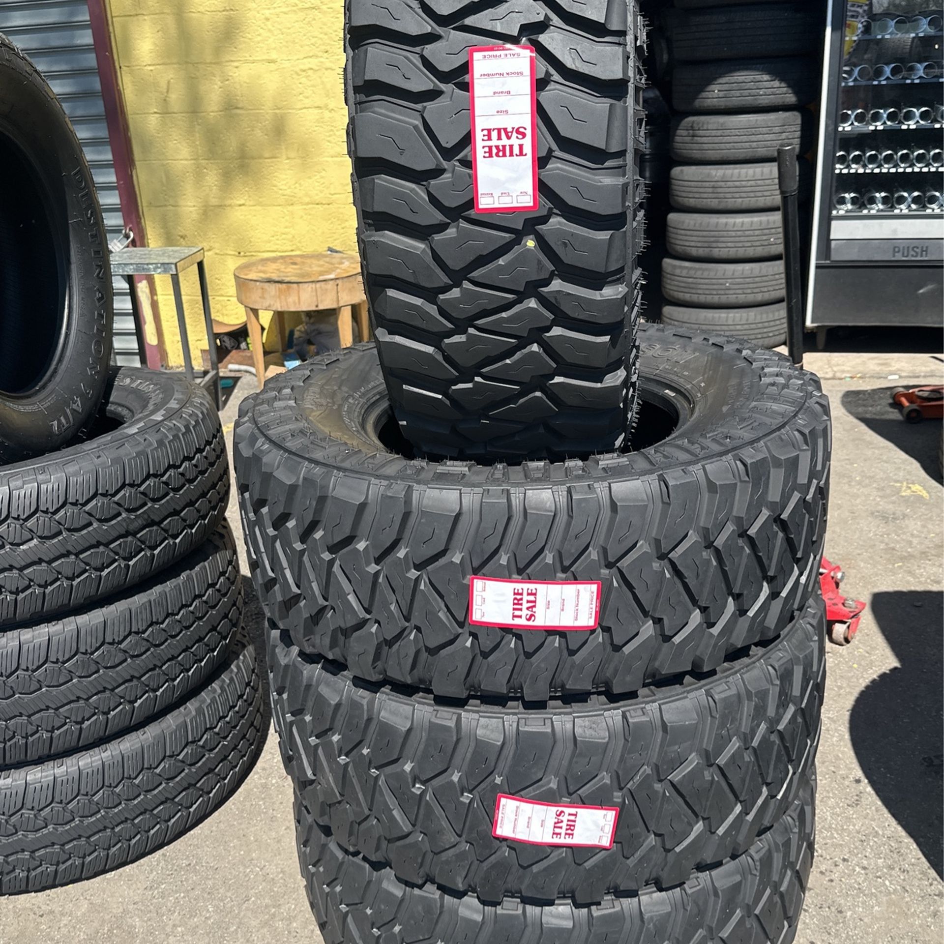 Four Mud Tires For Sale. LT 305/ 70/18