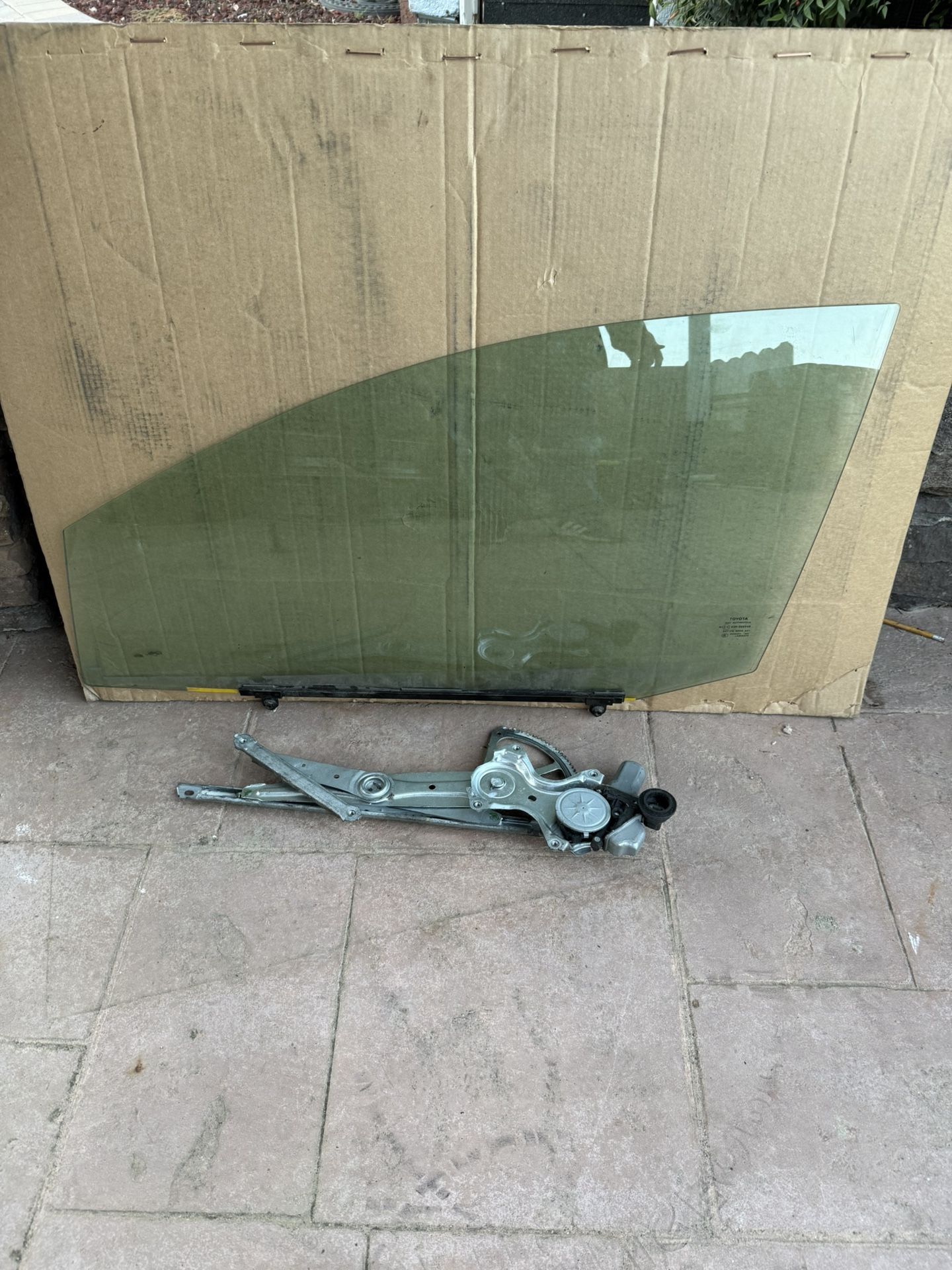 Toyota Window Regulator Plus Glass From 2016 Toyota Venza