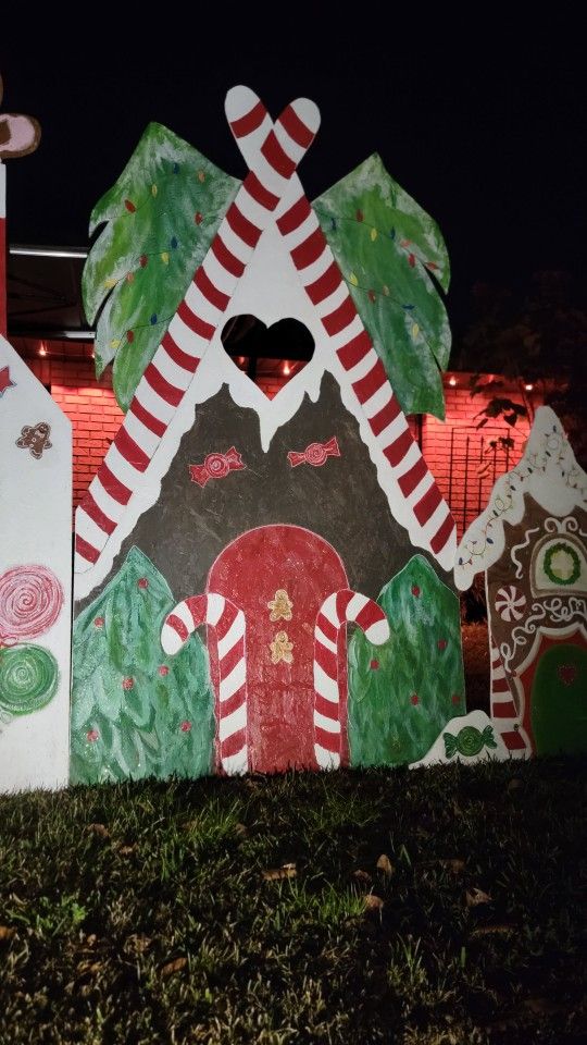 LARGE CHRISTMAS SIGN FOR DISPLAY.