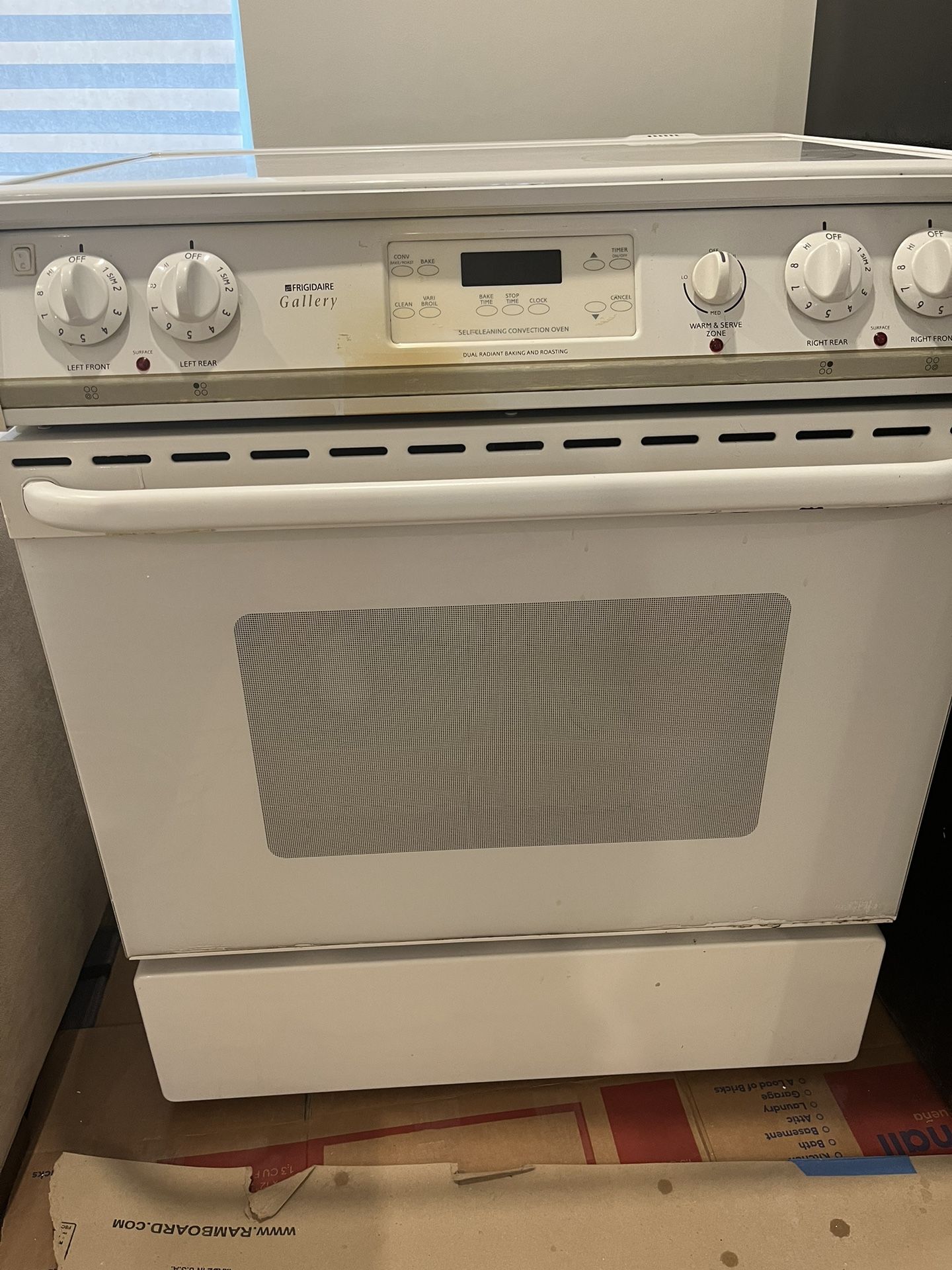 Frigidaire Electric Range 