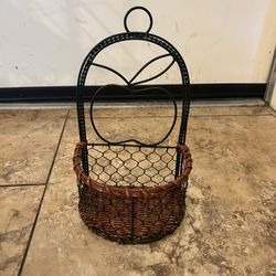 Small Basket Hanger