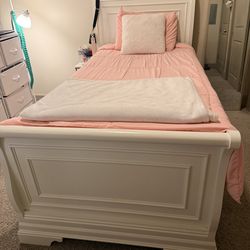 Twin Bed