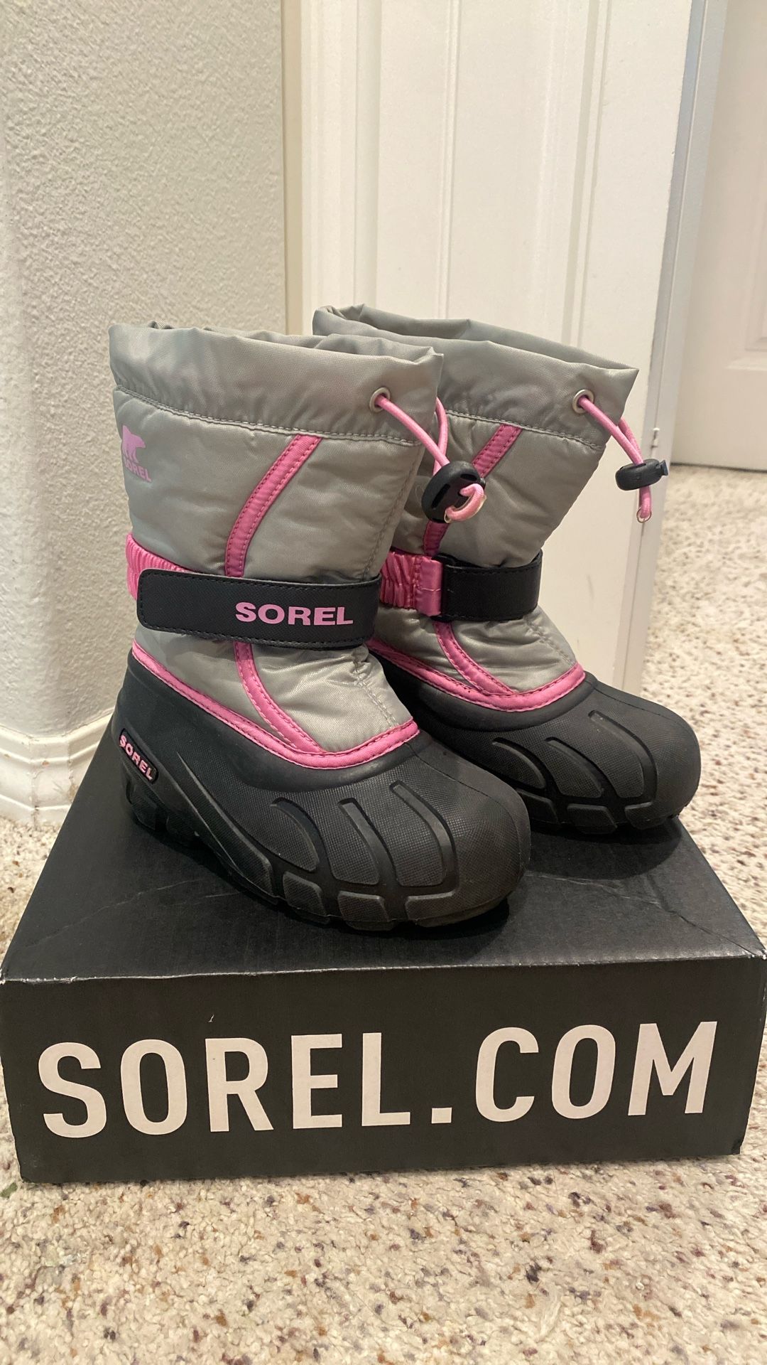 Children’s Flurry Sorel Snow Boots Size 11/Pink Grey