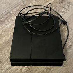 PlayStation 4 (PS4)